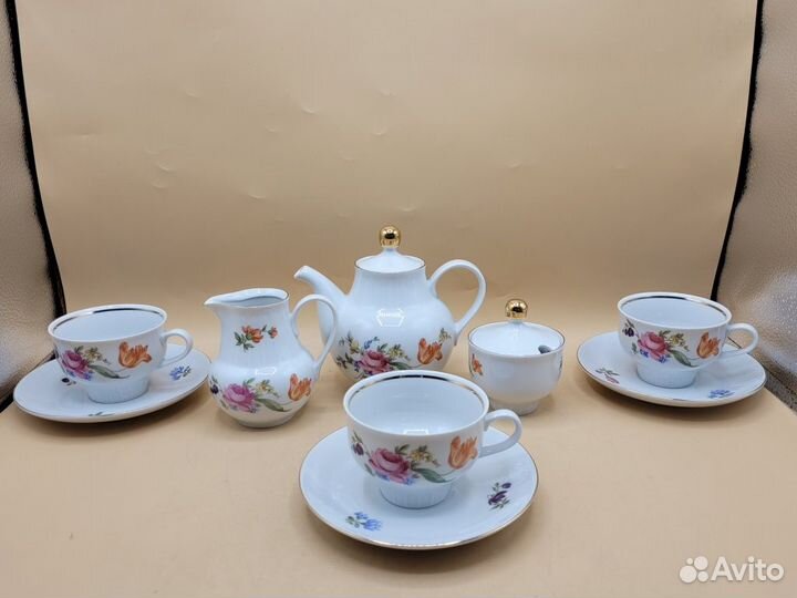 Чайный сервиз 9 пред Мейсенский букет 1777 ГДР
