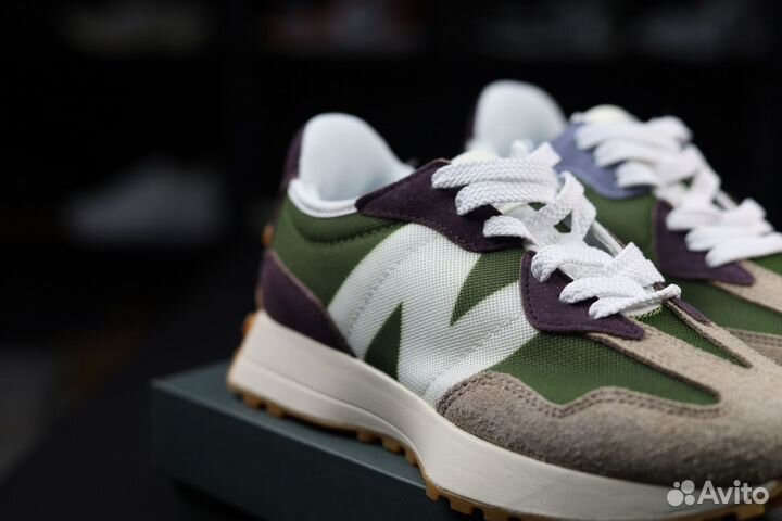 New Balance 327 Green