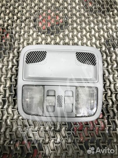 Фонарь салона (плафон) Honda Accord