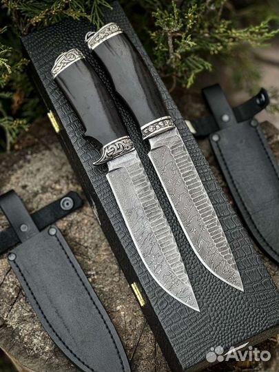 Нож из дамасской стали