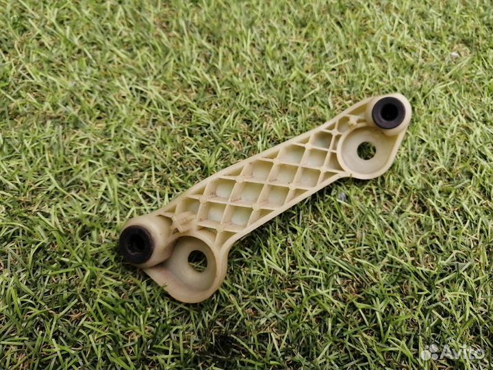 Крепление фары заднее левое Audi A6 C6