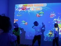 Детская интерактивная игровая стена кидалки