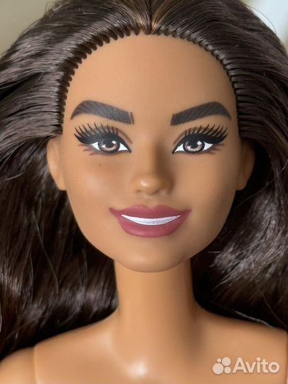 Barbie Fashionistas 182 на шарнирном теле