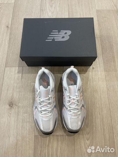 Кроссовки New Balance 530 39,5 40