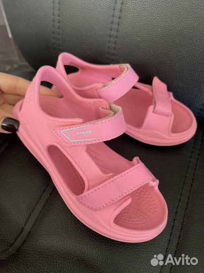 Сандали для девочки crocs c10