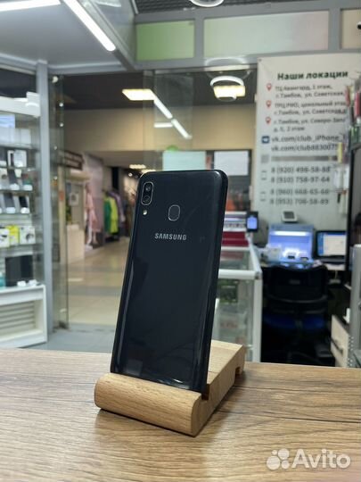 Samsung Galaxy A30, 3/32 ГБ