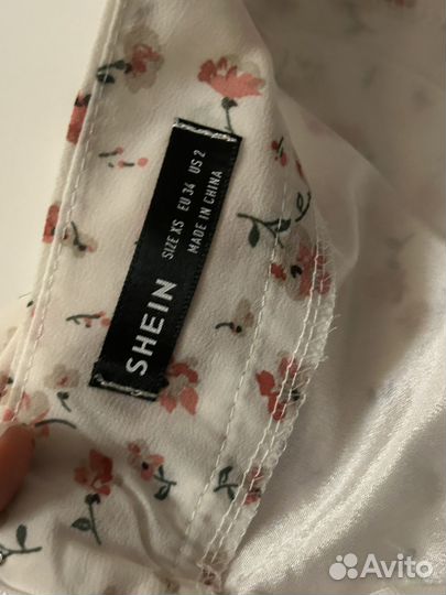 Юбка белая с цветочками XS