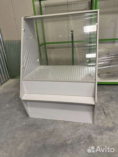 Стеклянная витрина бу