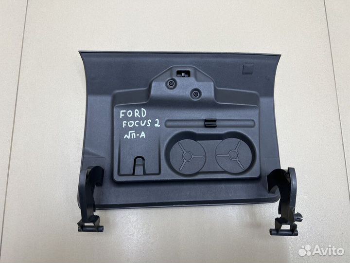 Крышка бардачка Ford Focus 2