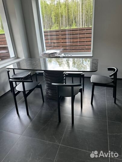 Обеденный стол из керамогранита fago