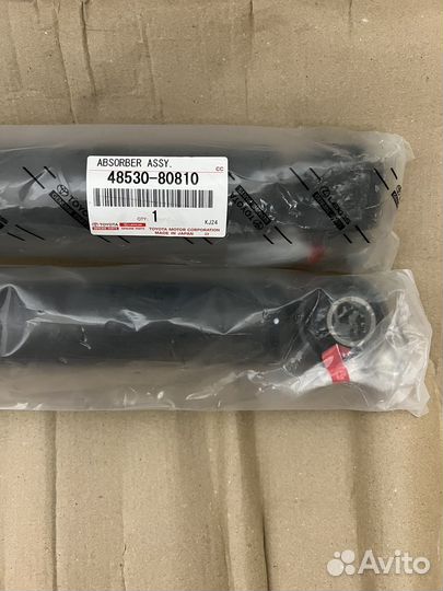 Задние амортизаторы Toyota Camry 70 75