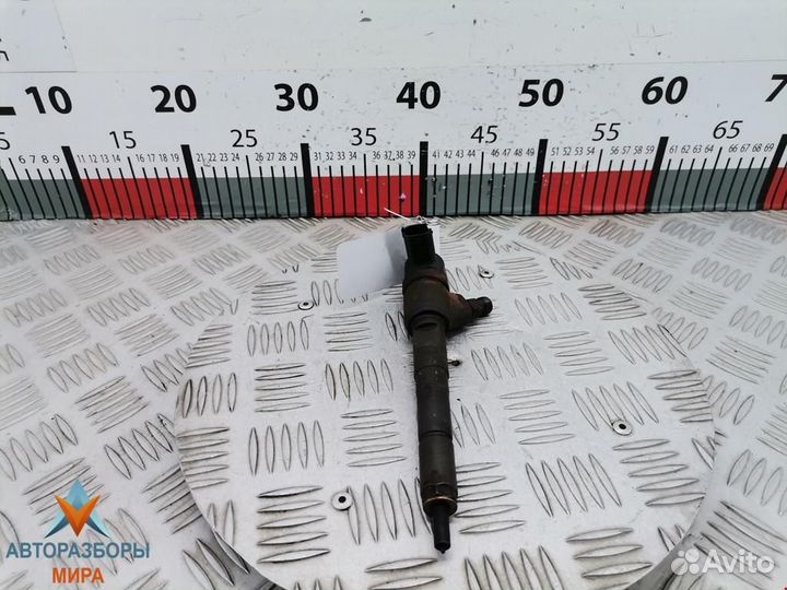 Форсунка Opel Corsa C рест. 2006 93183910