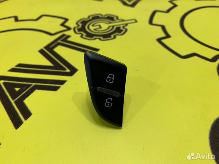 Кнопка Audi A4 8K2 cdnc 2007-2011