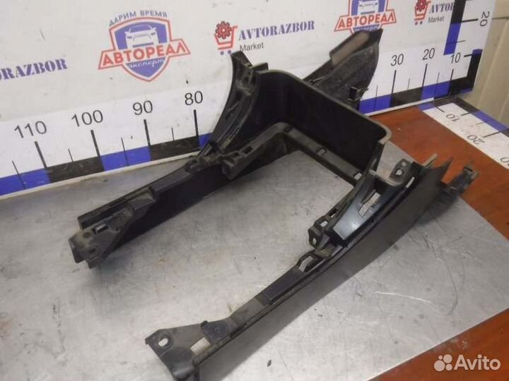 Центральная консоль передняя Toyota Lc Prado 120