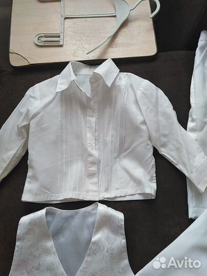 Костюм детский примерно на годик очень красивый