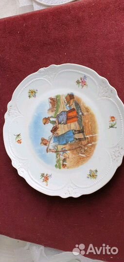 Тарелка на стену 26.5см Косари Франция