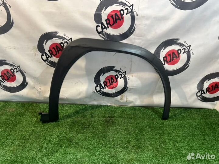 Накладка на крыло передняя правая Lexus Ux200