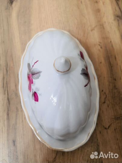 Масленка фарфоровая