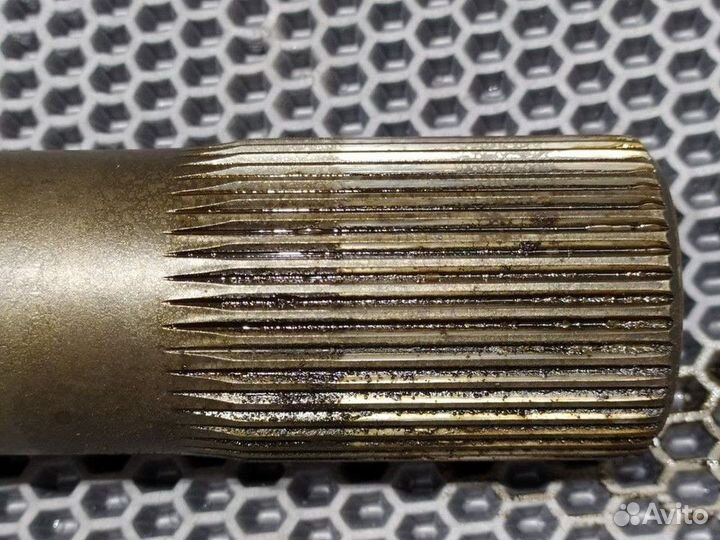 Полуось задняя правая 1035 мм с блокировкой