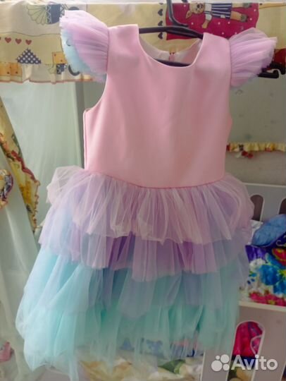 Нарядное платье