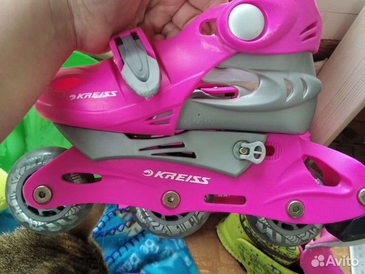 Роликовые коньки