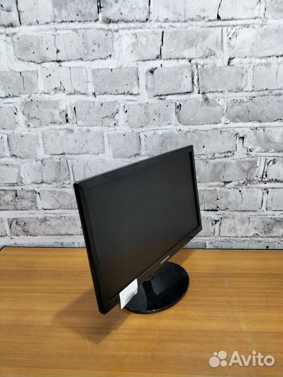 Монитор Samsung