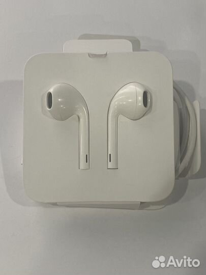 Оригинальные наушники Apple EarPods