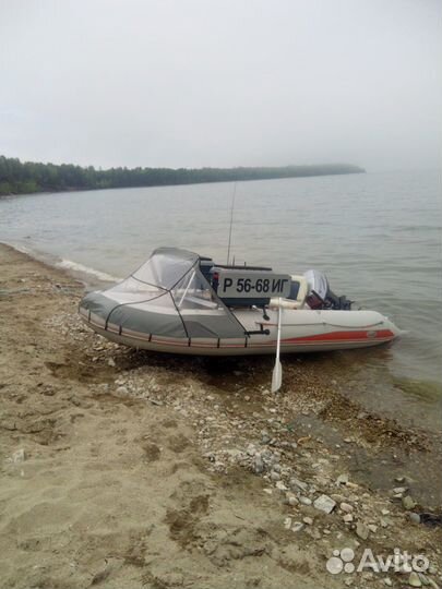 Моторная лодка