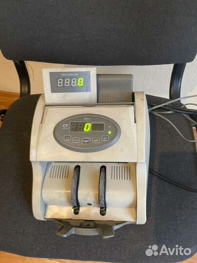 Счетчик денег банкнот Pro 40u neo