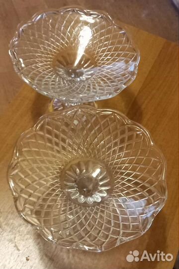 Ваза для фруктов на ножке ссср.Цена за две