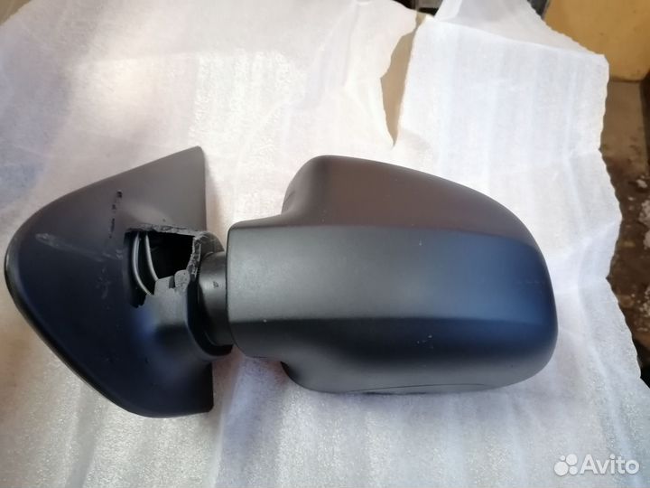 Зеркало боковое левое Renault Logan 2