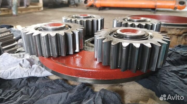 Редуктор хода экскаватора Doosan DX520LC