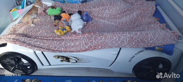 Детская кровать машинка с матрасом