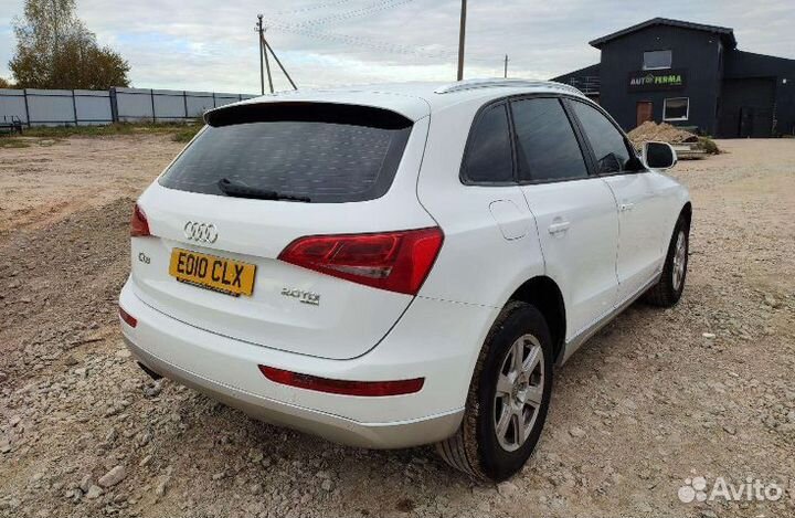 Audi Q5 8R 2010 г по запчастям