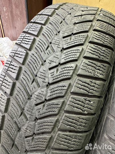 Goodyear UltraGrip Ice SUV Gen-1 215/60 R17