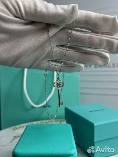 Колье ключ Tiffany & Co белое золото 750