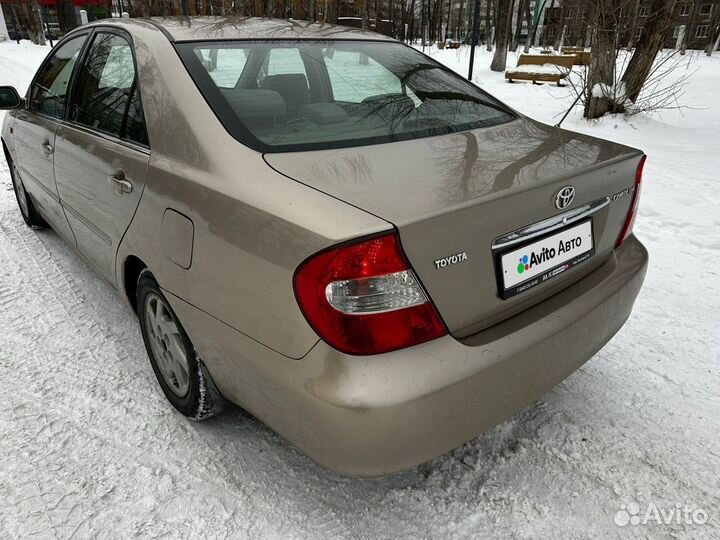 Toyota Camry 2.4 МТ, 2003, 610 000 км