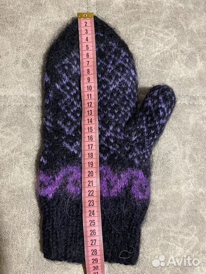Варежки вязаные черные с изображением котика