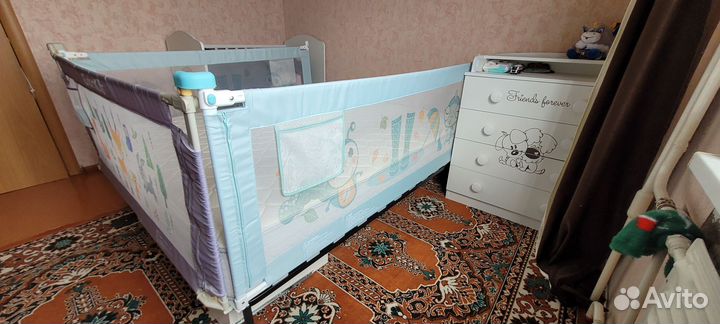 Защитный борт на взрослую кровать