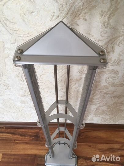 Подставка для дисков