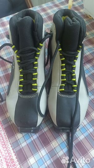 Лыжные ботинки fischer 36