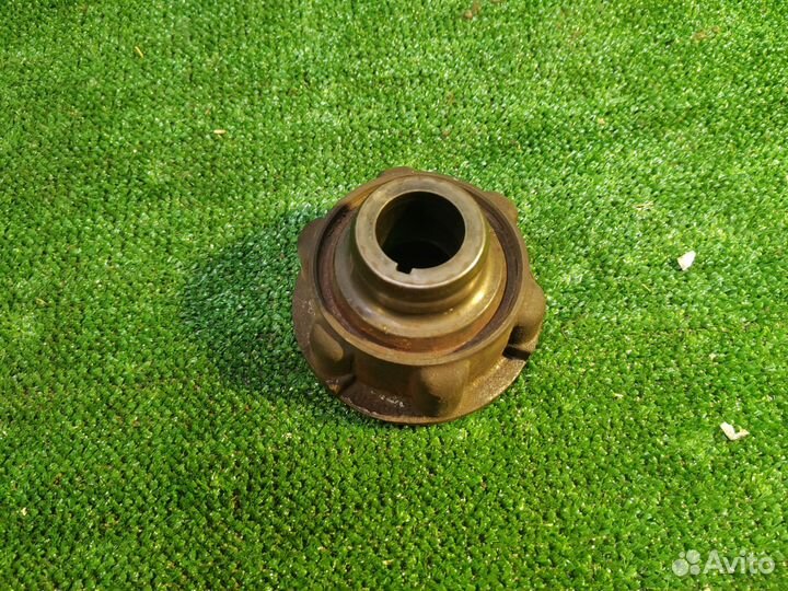 Крепление шкива коленвала Land Rover 5.0