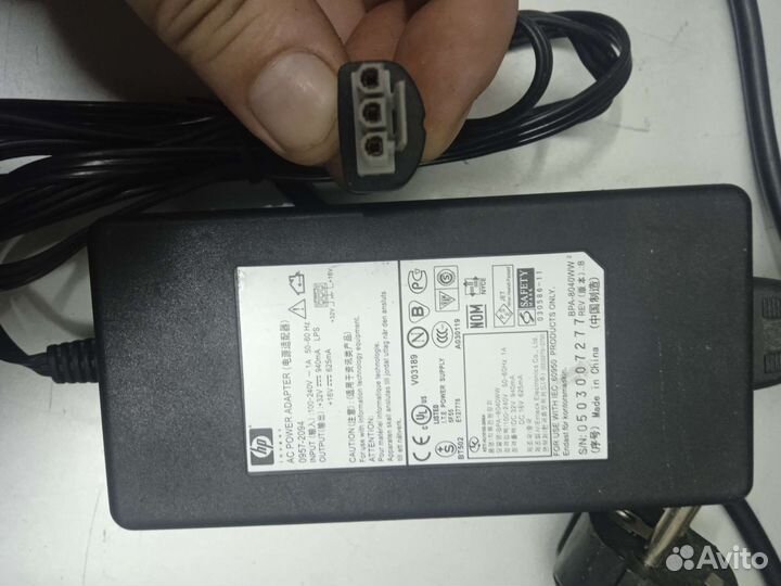 Блок питания для ноутбука