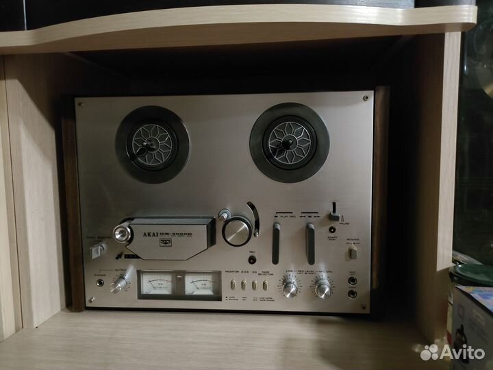 Усилитель Yamaha AX 596 и стойка к нему