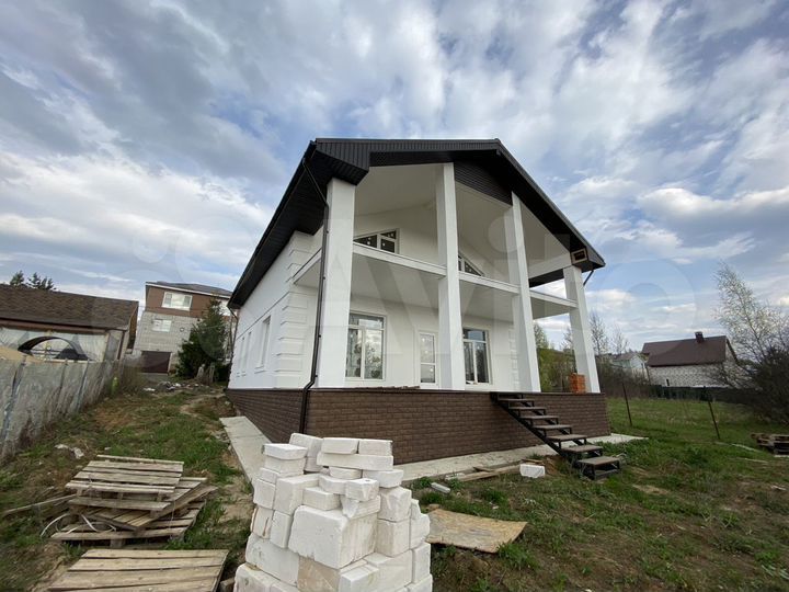 Коттедж 223,6 м² на участке 5,7 сот.