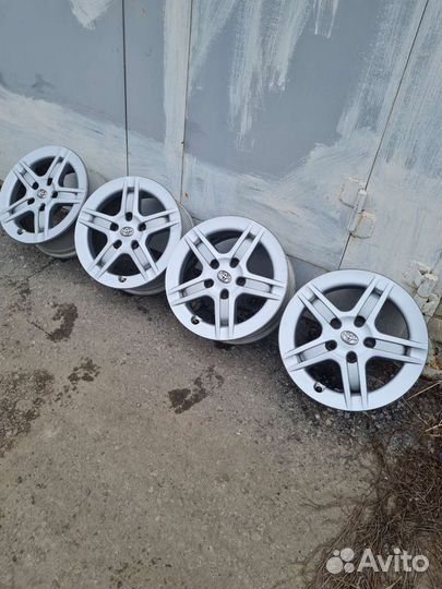 Красивые оригинальные диски на 16 Toyota