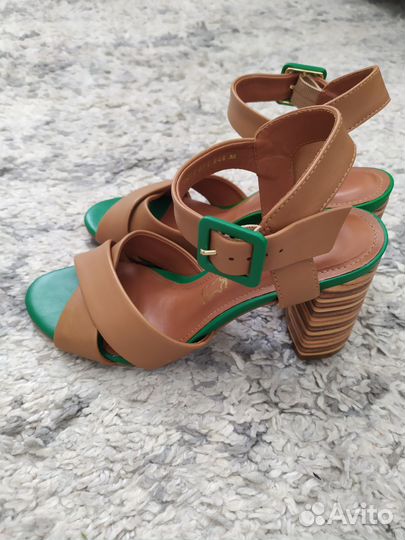 Босоножки женские 35