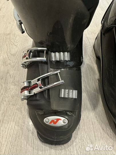 Горнолыжные ботинки