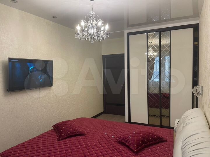 3-к. квартира, 80 м², 14/17 эт.