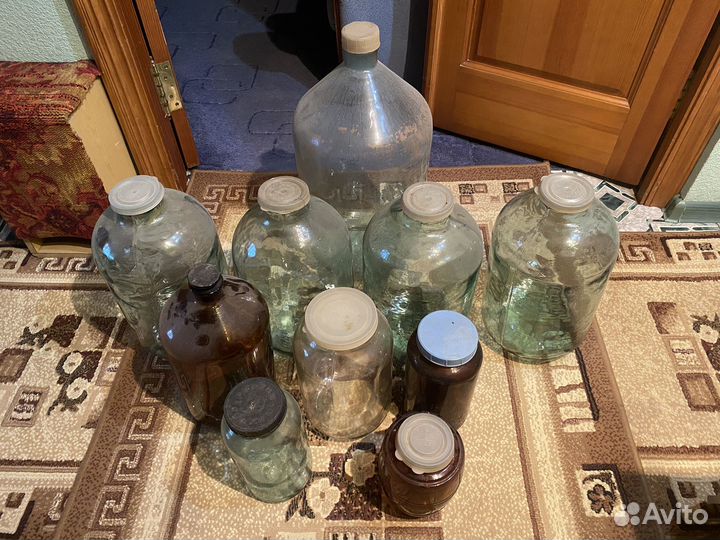 Стеклянные бутыли (бочки)